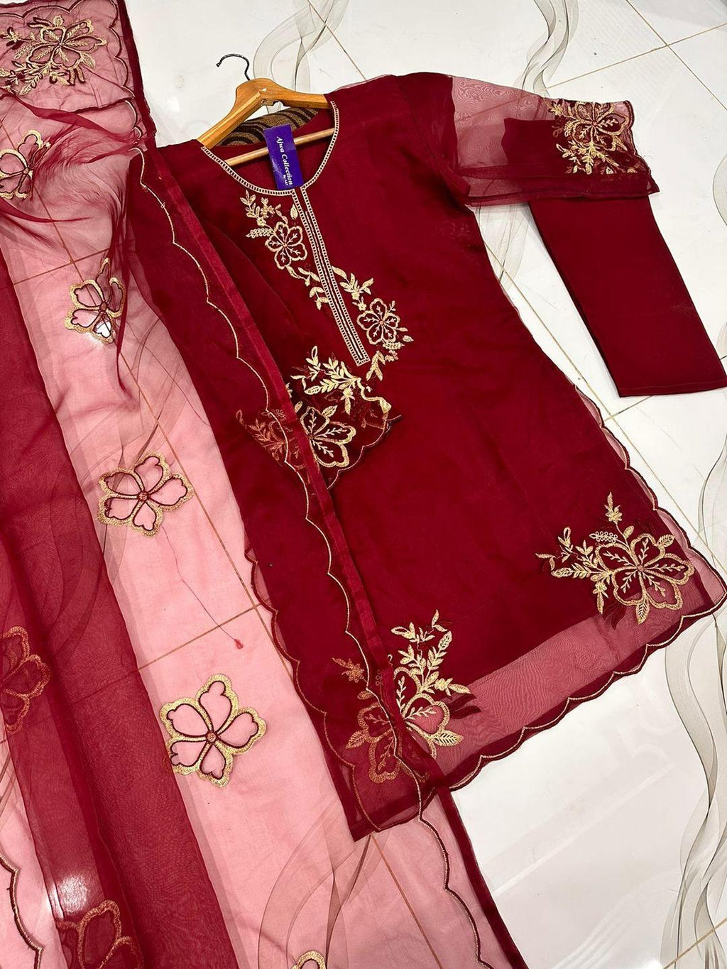 3 Pcs Women's Stitched Embroidered Suit