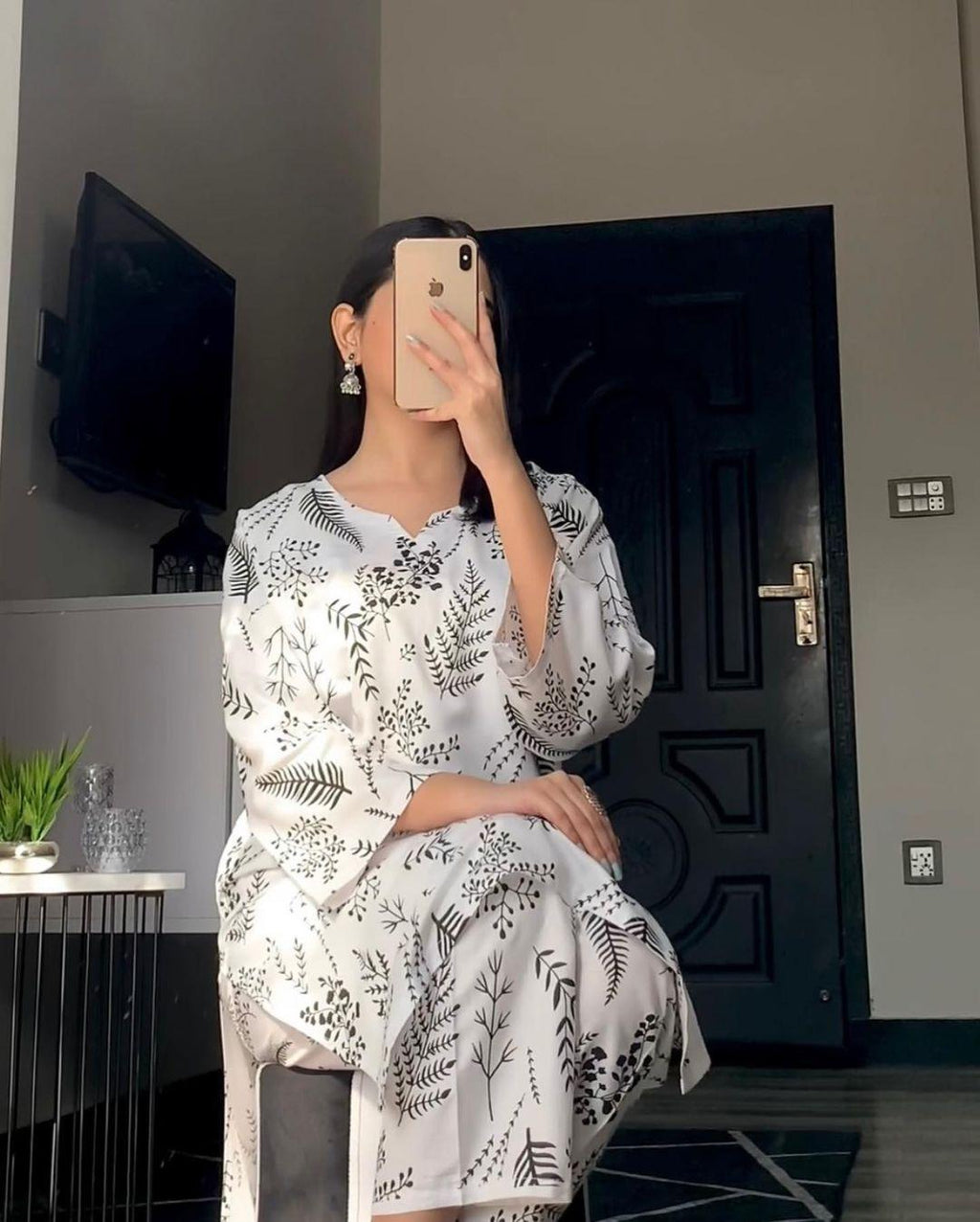 Stylish Women's Stitched Printed Shirt and Trouser Set, 2 Pcs, Arabic Linen