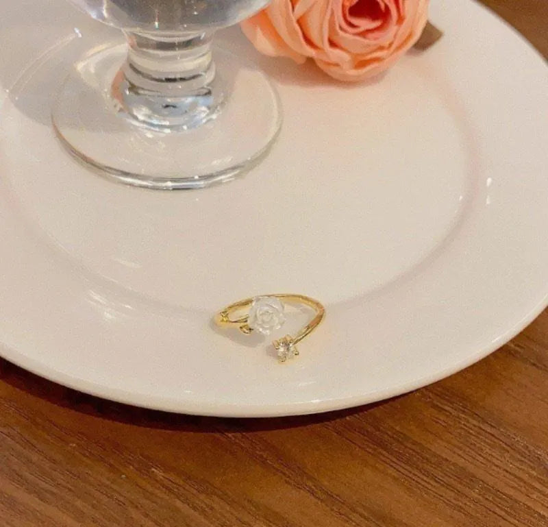 Flower Design Gold Plated Adjustable Ring