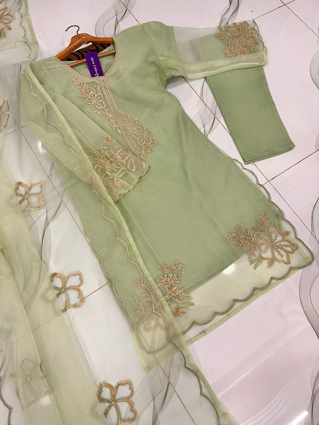 3 Pcs Women's Stitched Embroidered Suit