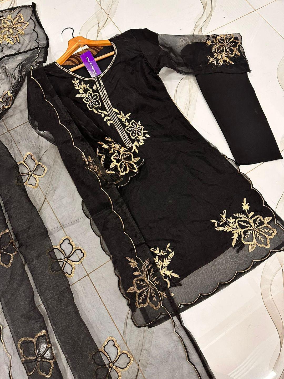 3 Pcs Women's Stitched Embroidered Suit