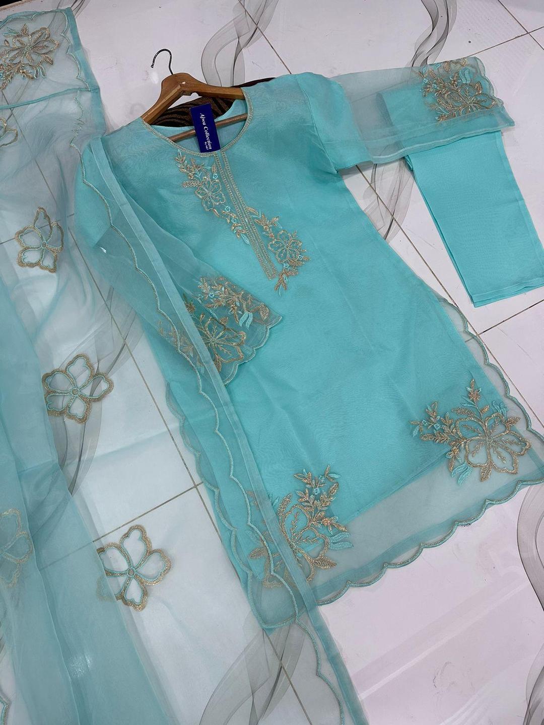 3 Pcs Women's Stitched Embroidered Suit