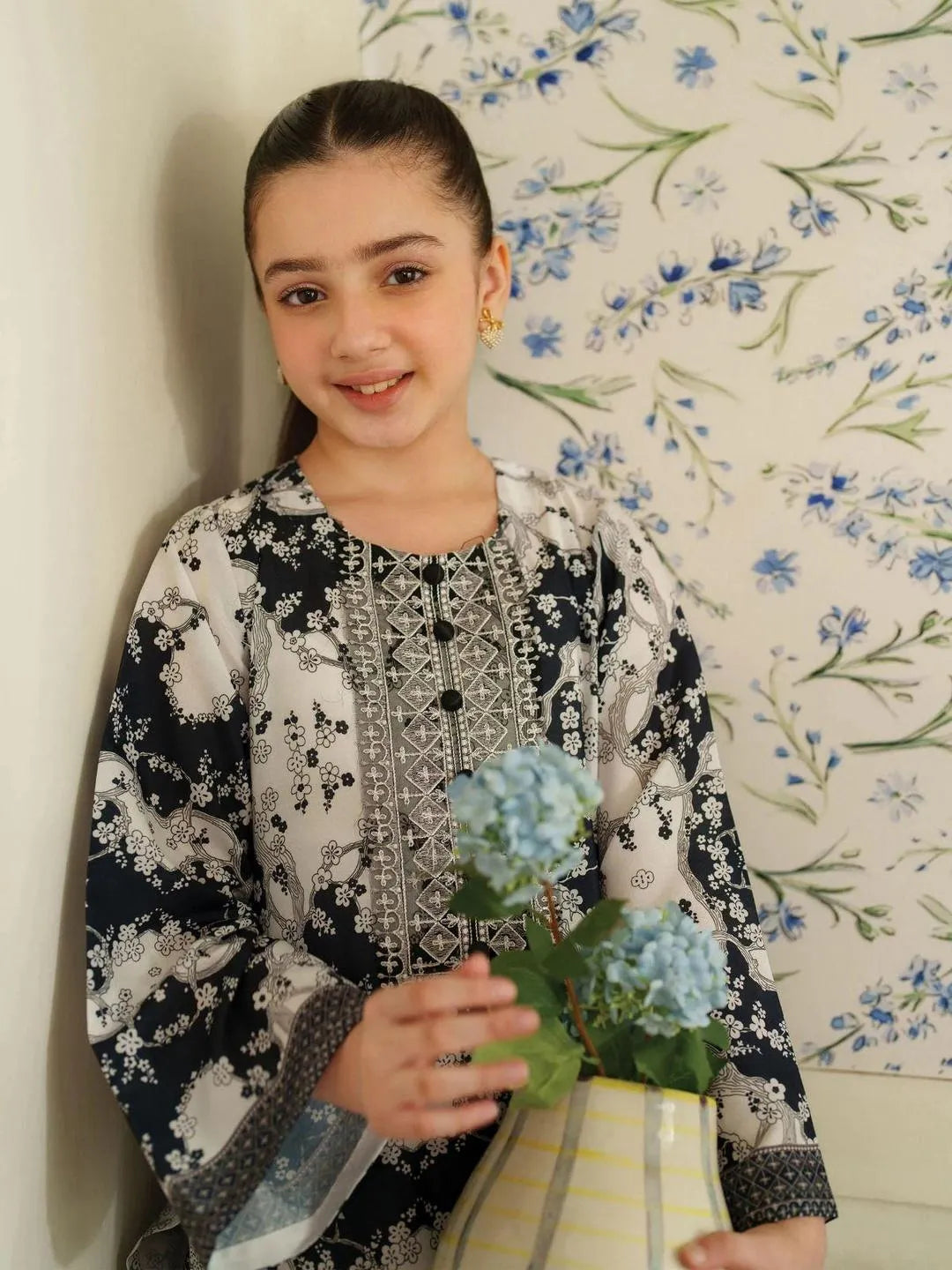 2 Pcs Girl's Lawn Printed Shirt And Trouser Suit