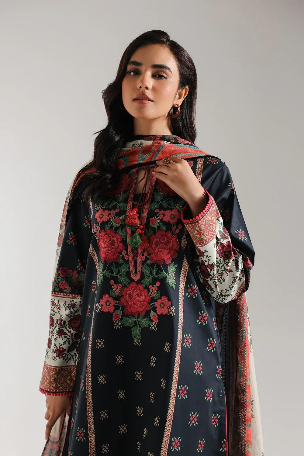 3 Pcs Women's Unstitched Printed Suit