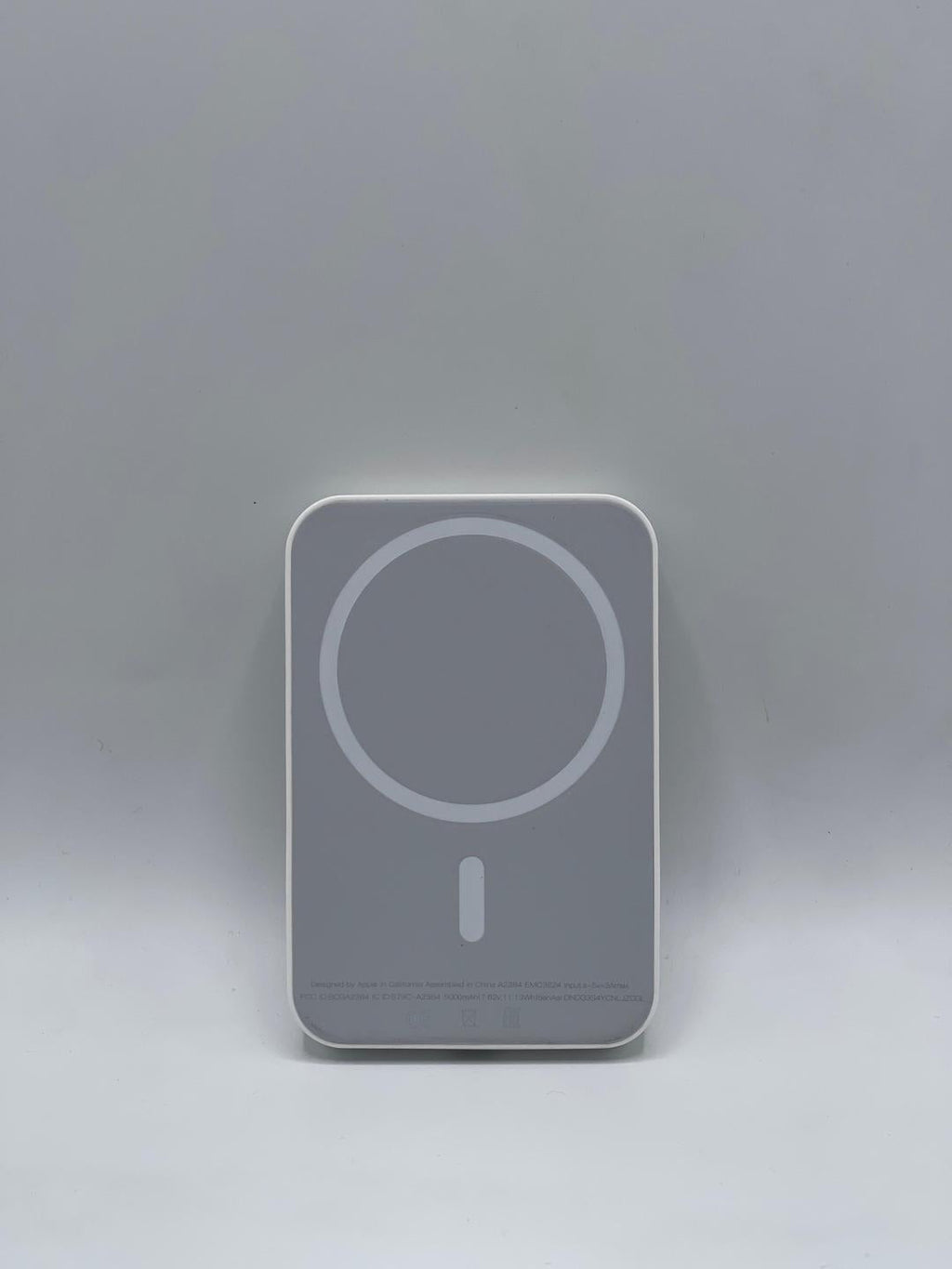 Magsafe - Wireless 5000mah Powerbank - Compatiblefor both Android and iOS