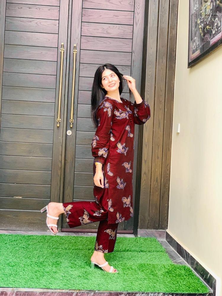 2 Pcs Women's Stitched Linen Printed Shirt And Trouser - Maroon