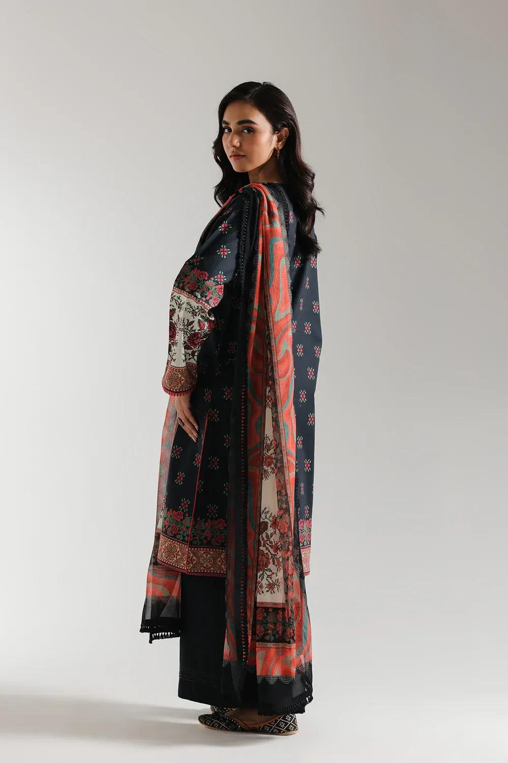 3 Pcs Women's Unstitched Printed Suit