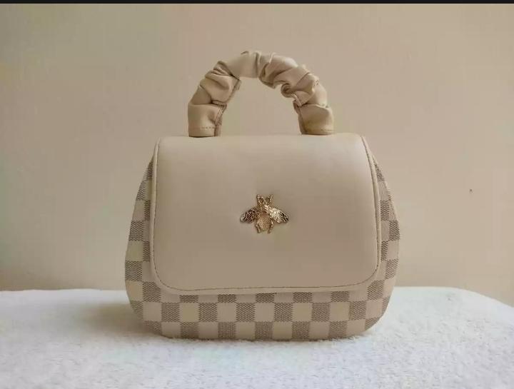 Girl's Rexine Printed Shoulder Bag